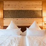 Hotel Spirit & Birkenhof Am Elfenhain 4*