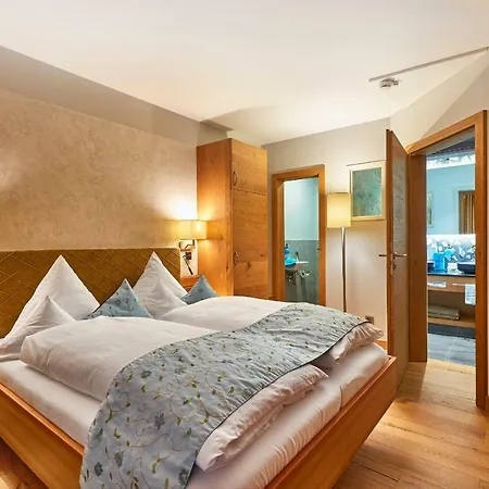 Otel Spirit & Birkenhof Am Elfenhain