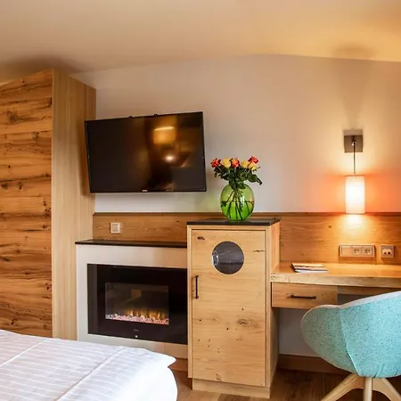 Spirit&spa Birkenhof Am Elfenhain Hotel 4*